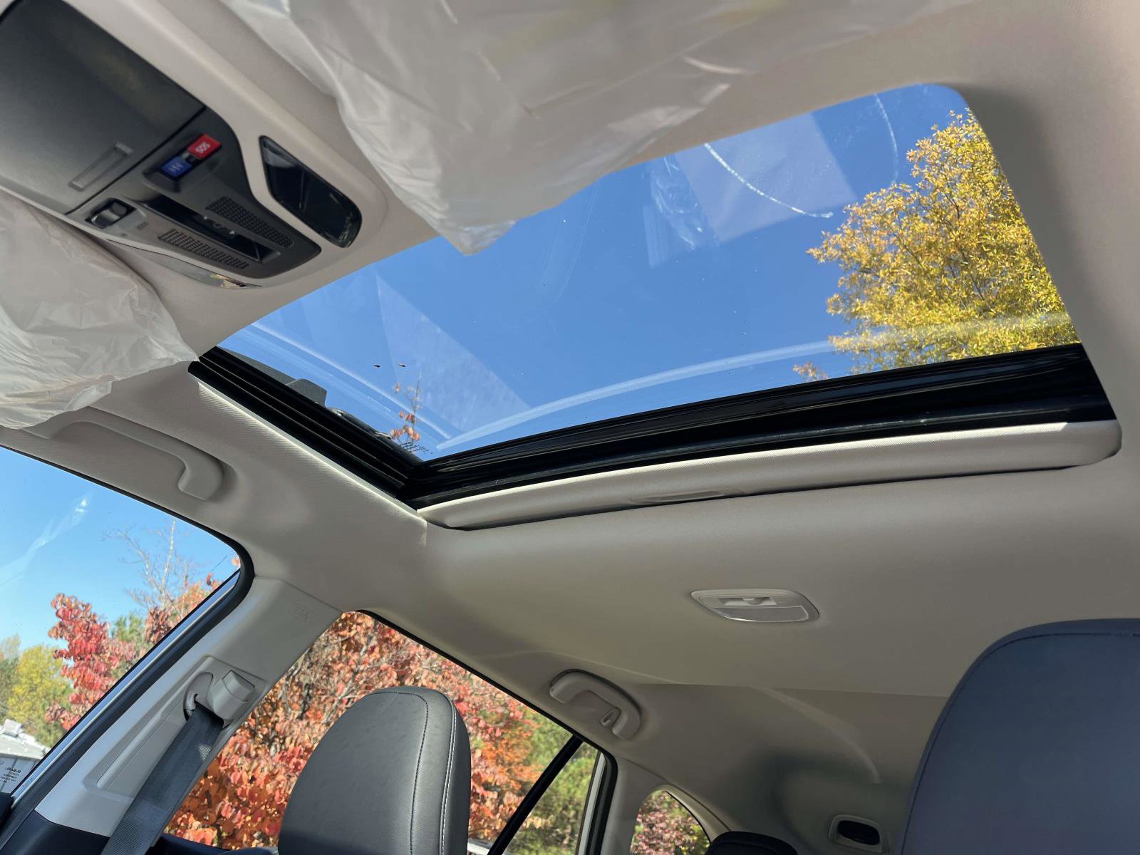 New 2025 Subaru Outback Limited w/ Popular Package #2 image 8