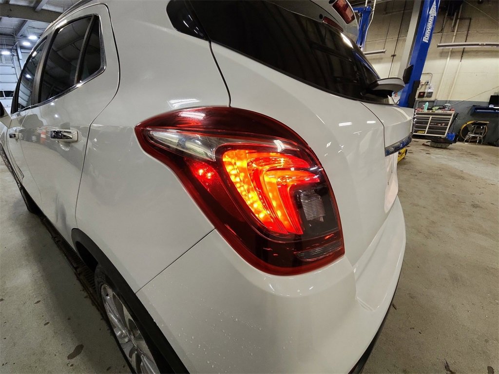 Used 2019 Buick Encore Preferred image 29