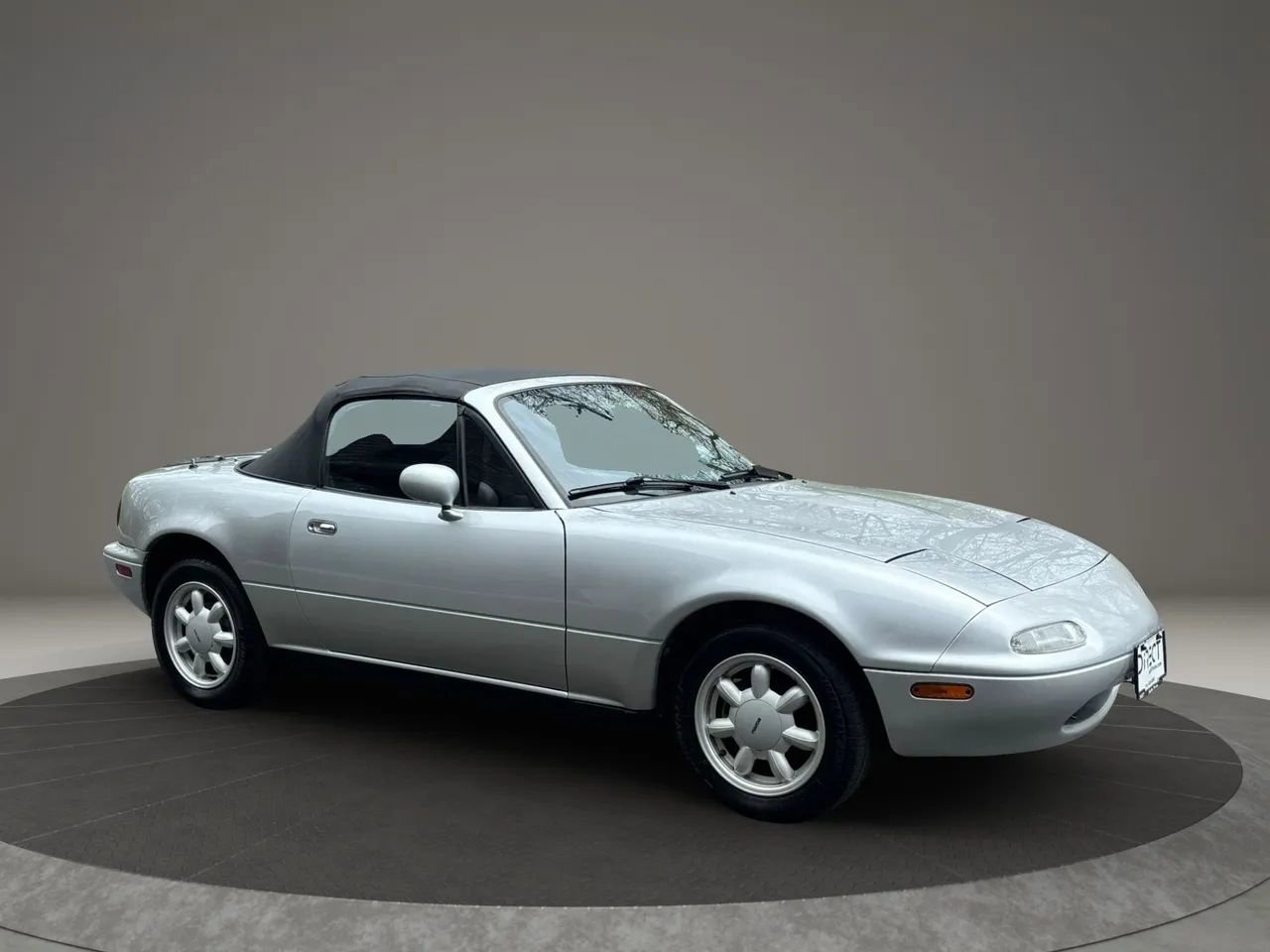 Used 1990 MAZDA MX-5 Miata RWD image 4