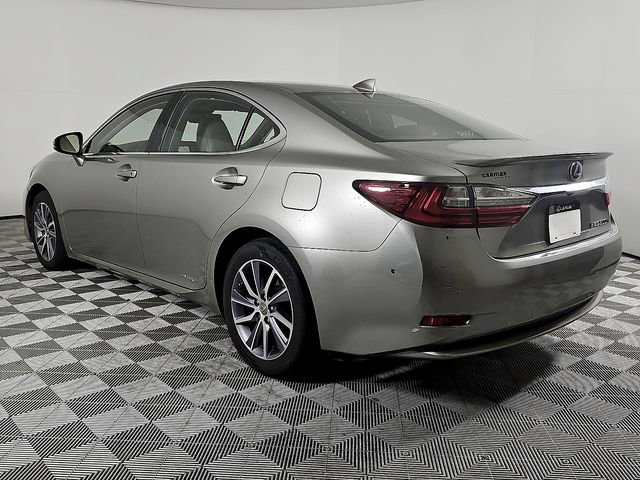 Used 2017 Lexus ES 300h image 6
