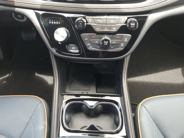 New 2027 Chrysler Pacifica Pinnacle w/ Theater Group AWD/4WD image 22