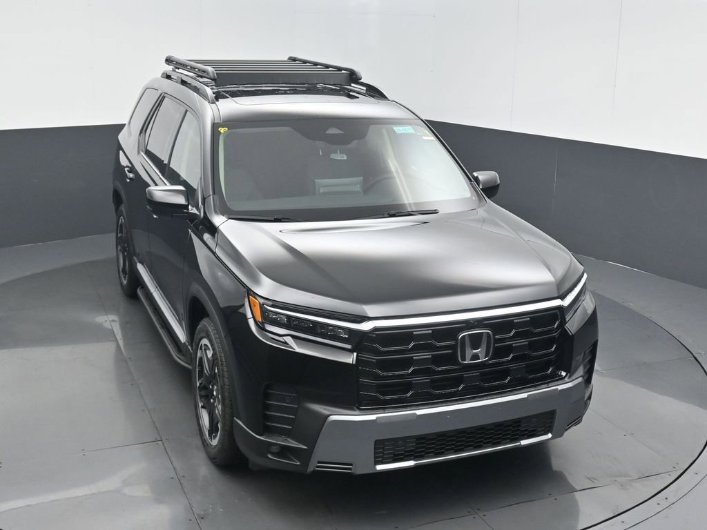 New 2026 Honda Pilot Touring image 3