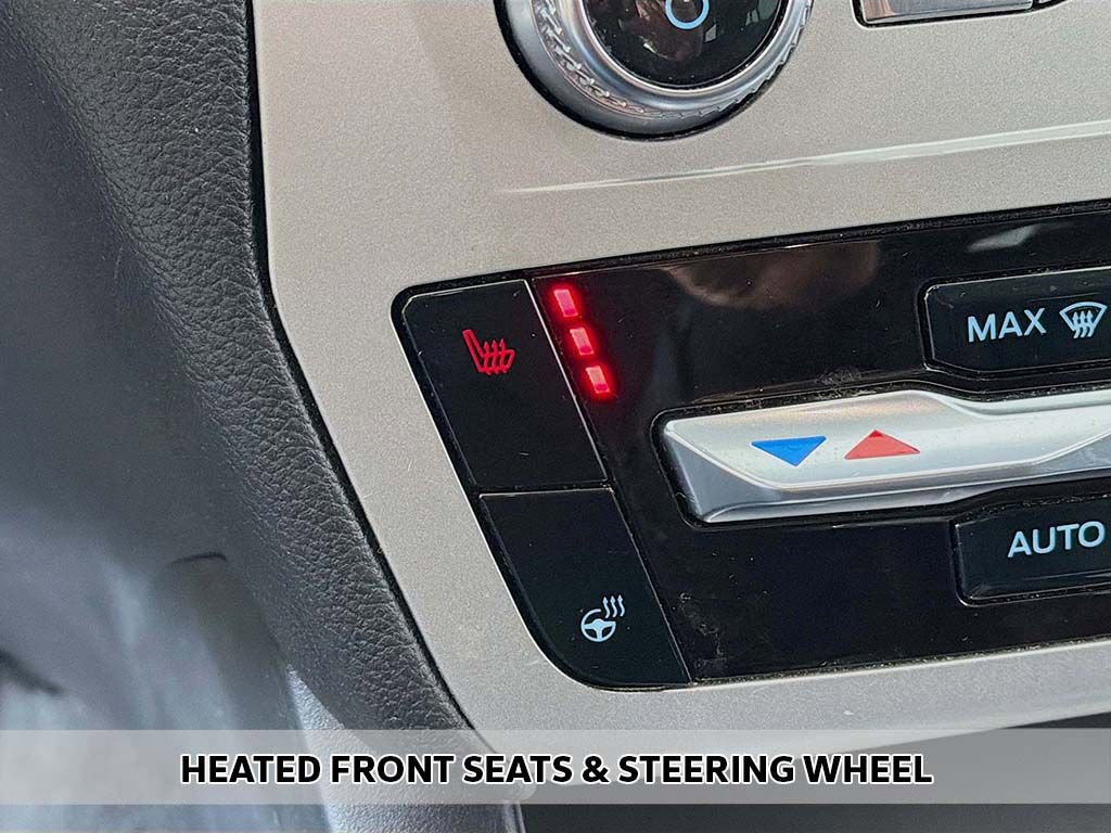 Used 2022 Ford Explorer XLT w/ Equipment Group 202A image 5