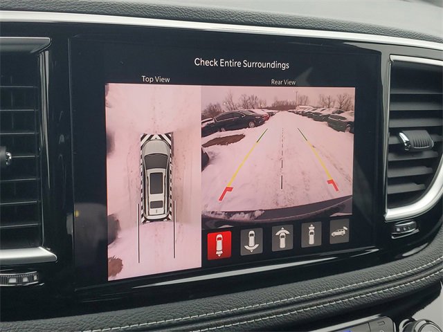 New 2026 Chrysler Pacifica Limited w/ Uconnect Theater Family Group image 28