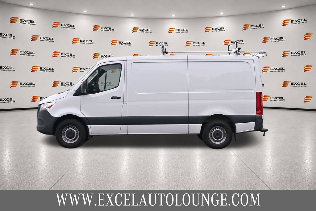 Used 2023 Mercedes-Benz Sprinter 2500 image 2