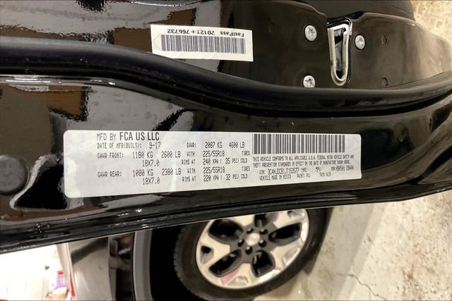 Used 2018 Jeep Compass Limited w/ Navigation Group image 37