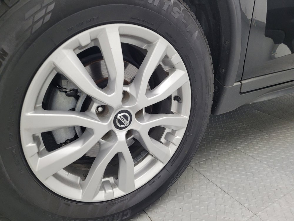 Used 2019 Nissan Rogue S w/ Special Edition Package image 31