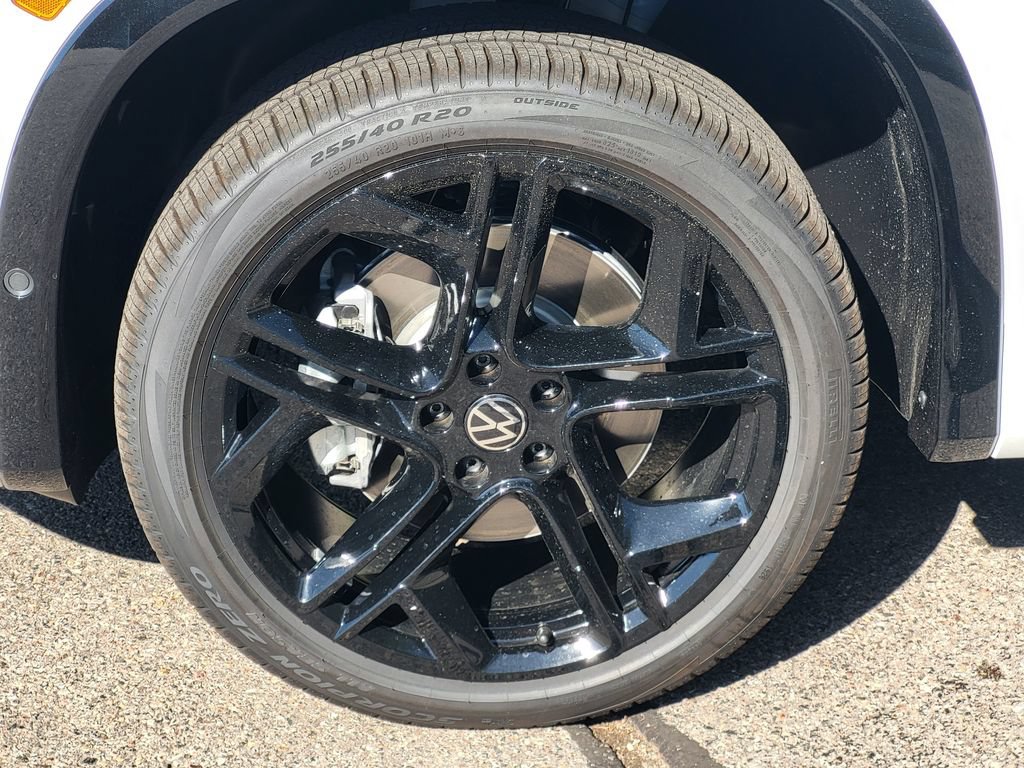 New 2026 Volkswagen Tiguan SE R-Line AWD/4WD image 7