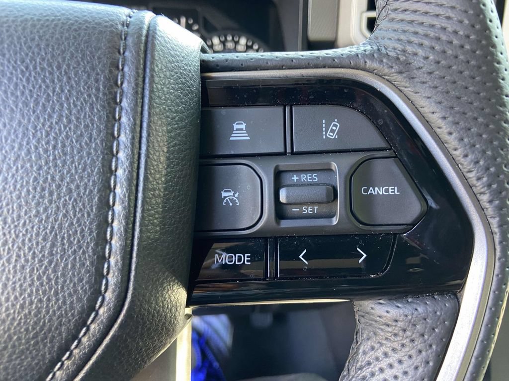 Used 2023 Toyota Tundra Limited AWD/4WD image 33