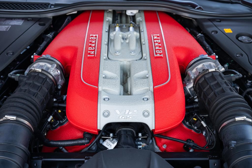 Certified 2020 Ferrari 812 Superfast image 12