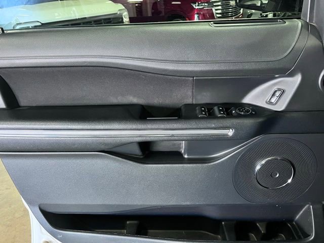 Used 2022 Ford Expedition XL image 18