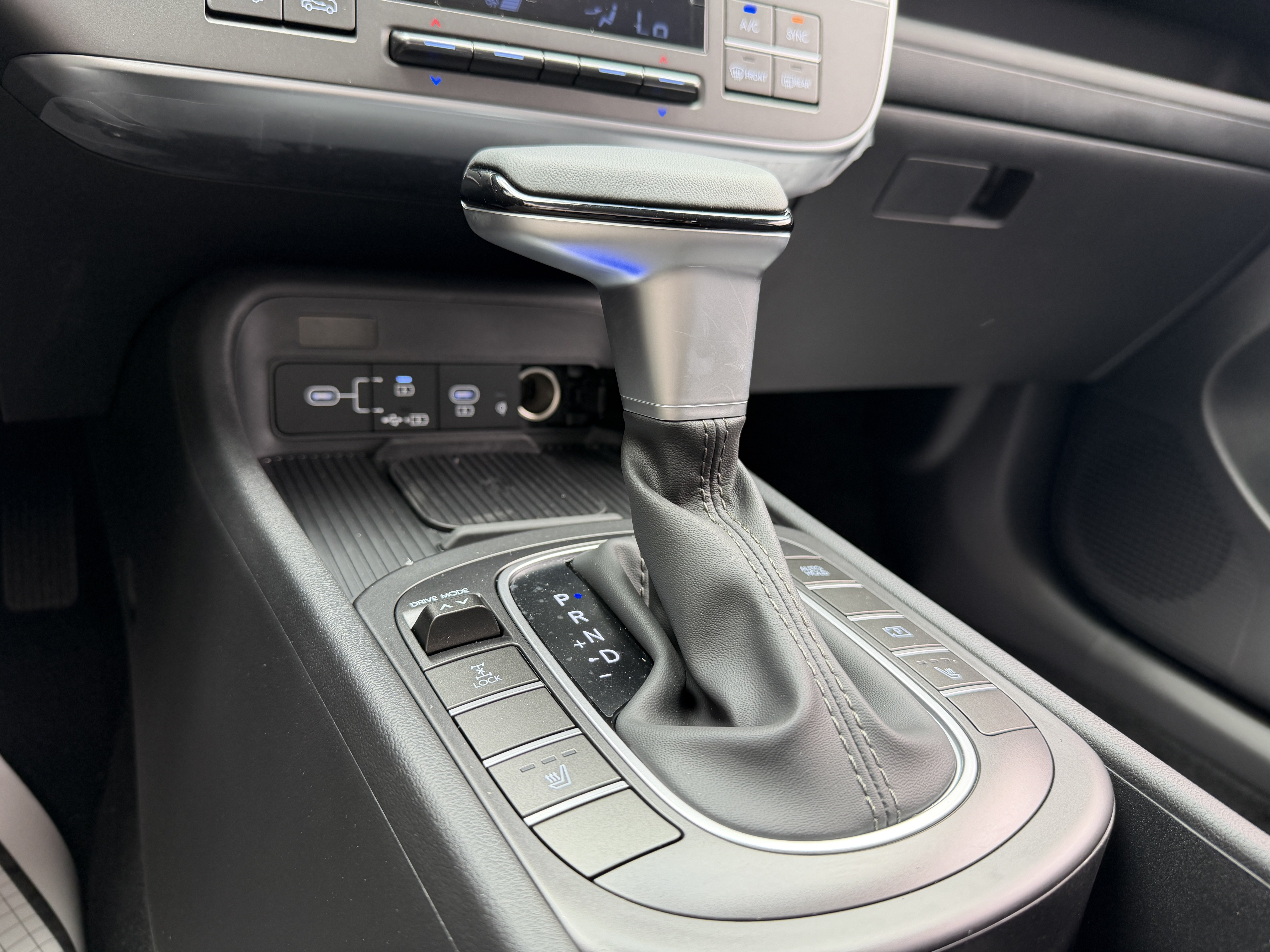 New 2026 Hyundai Kona SEL Sport AWD/4WD image 37