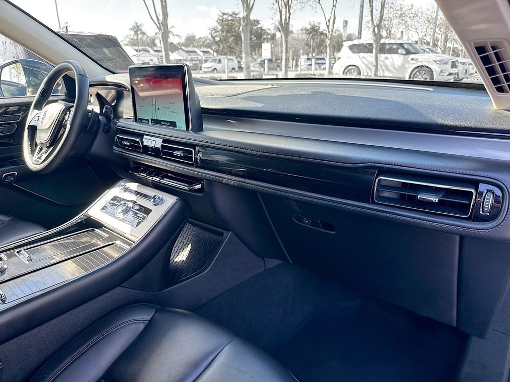 Used 2023 Lincoln Aviator 2WD image 31