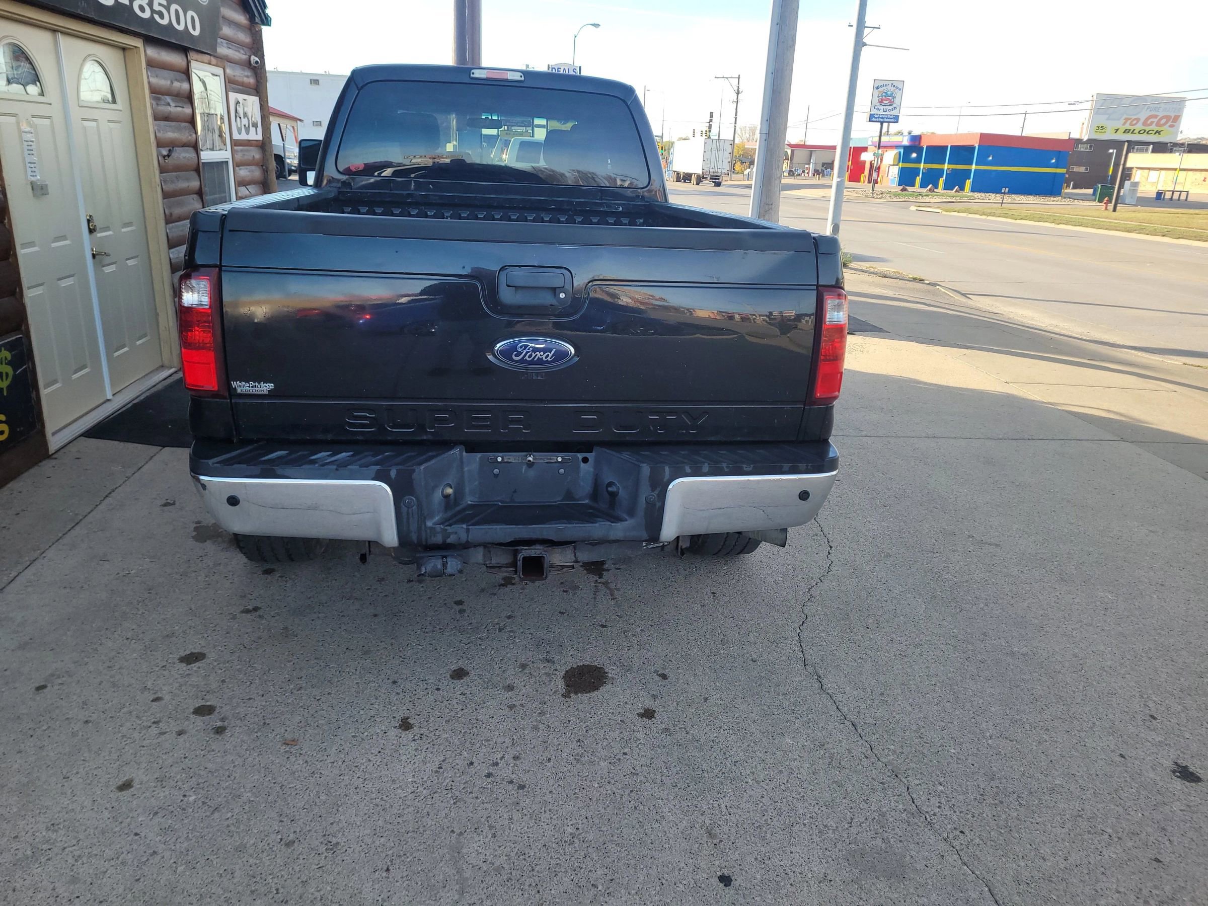 Used 2014 Ford F350 XLT w/ XLT Premium Package image 4