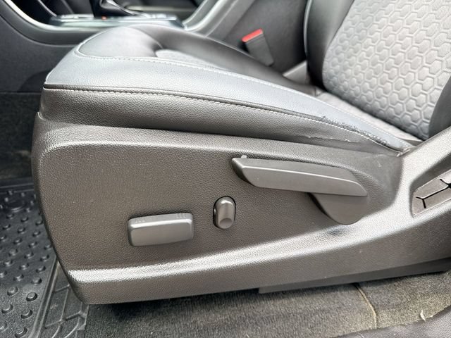 Used 2017 Chevrolet Colorado Z71 RWD image 12