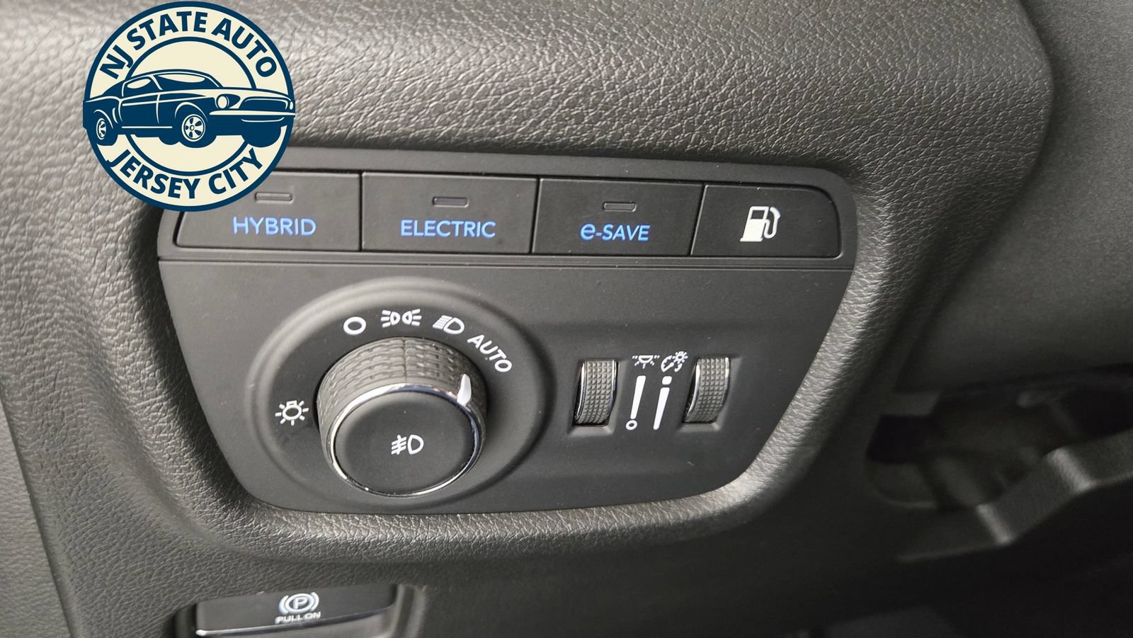 Used 2023 Jeep Grand Cherokee 4WD 4xe image 24