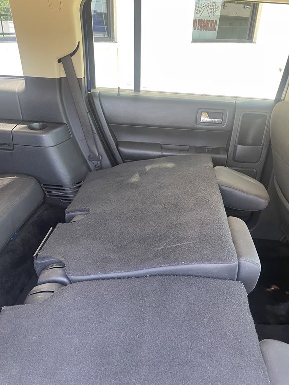 Used 2013 Ford Flex SE image 24