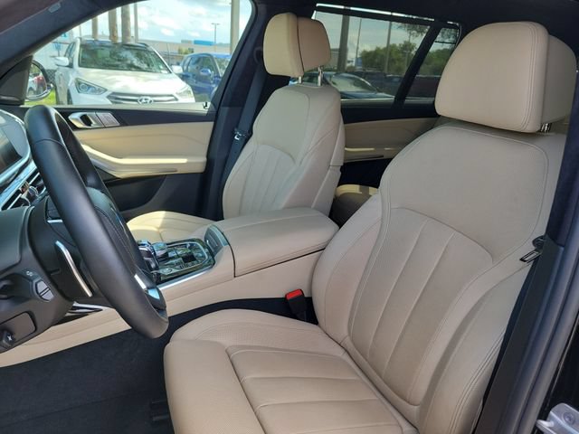 Used 2021 BMW X7 xDrive40i w/ Executive Package AWD/4WD image 30