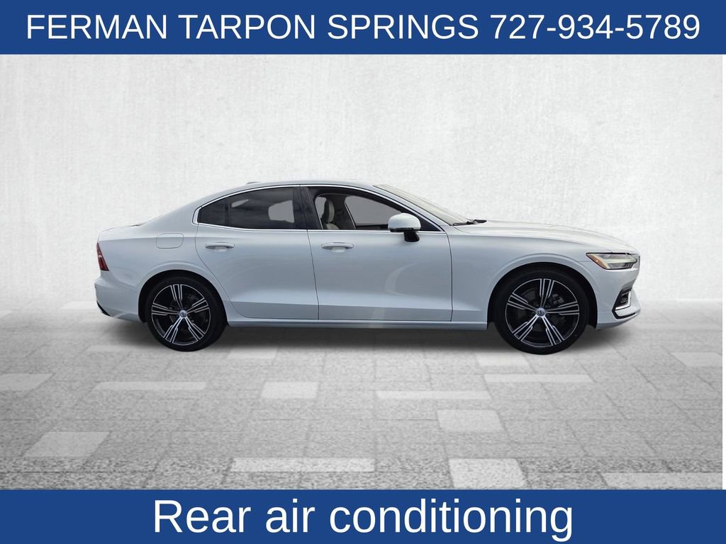 Used 2021 Volvo S60 T5 Inscription image 11