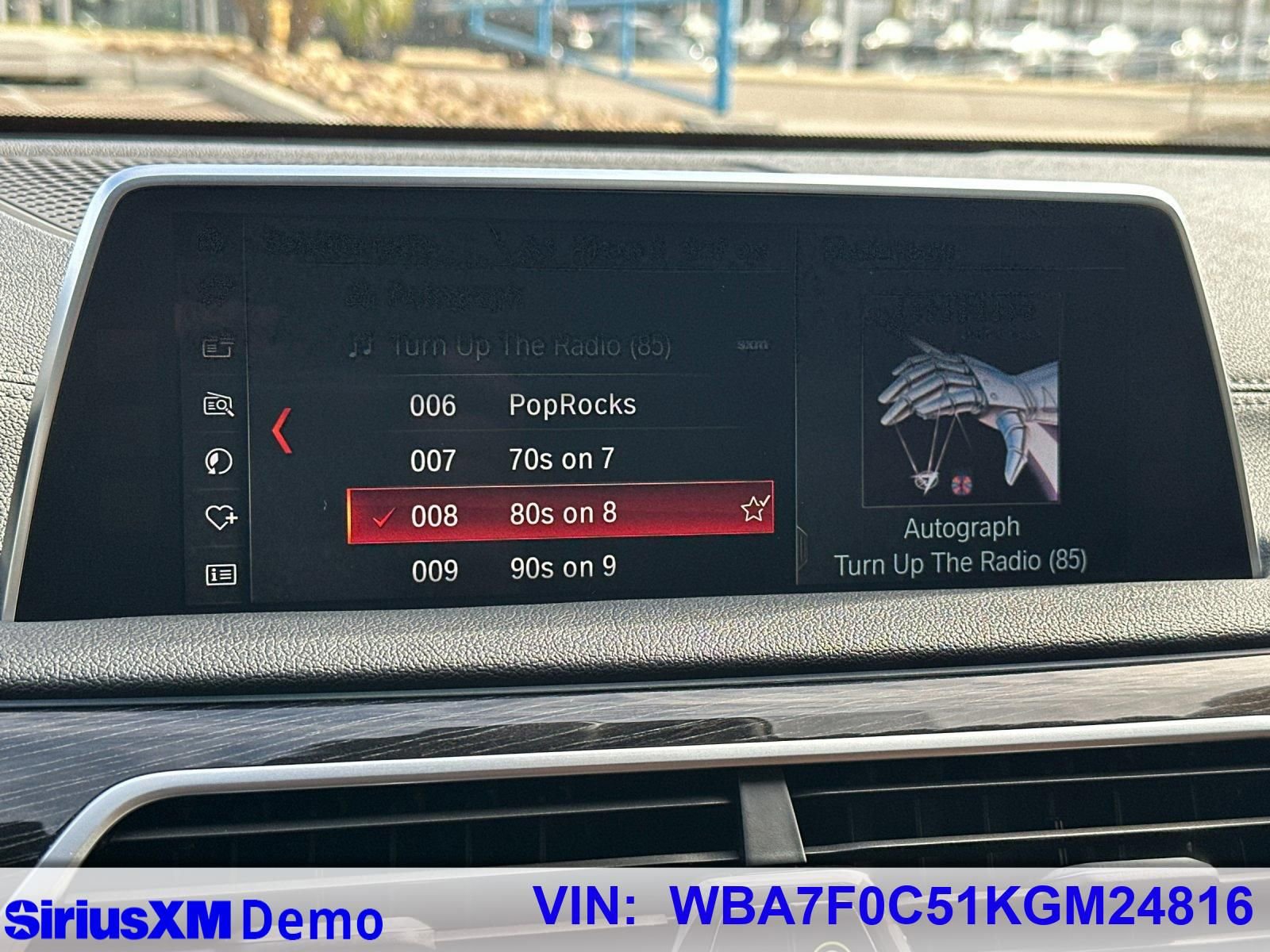 Used 2019 BMW 750i w/ M Sport Package image 36