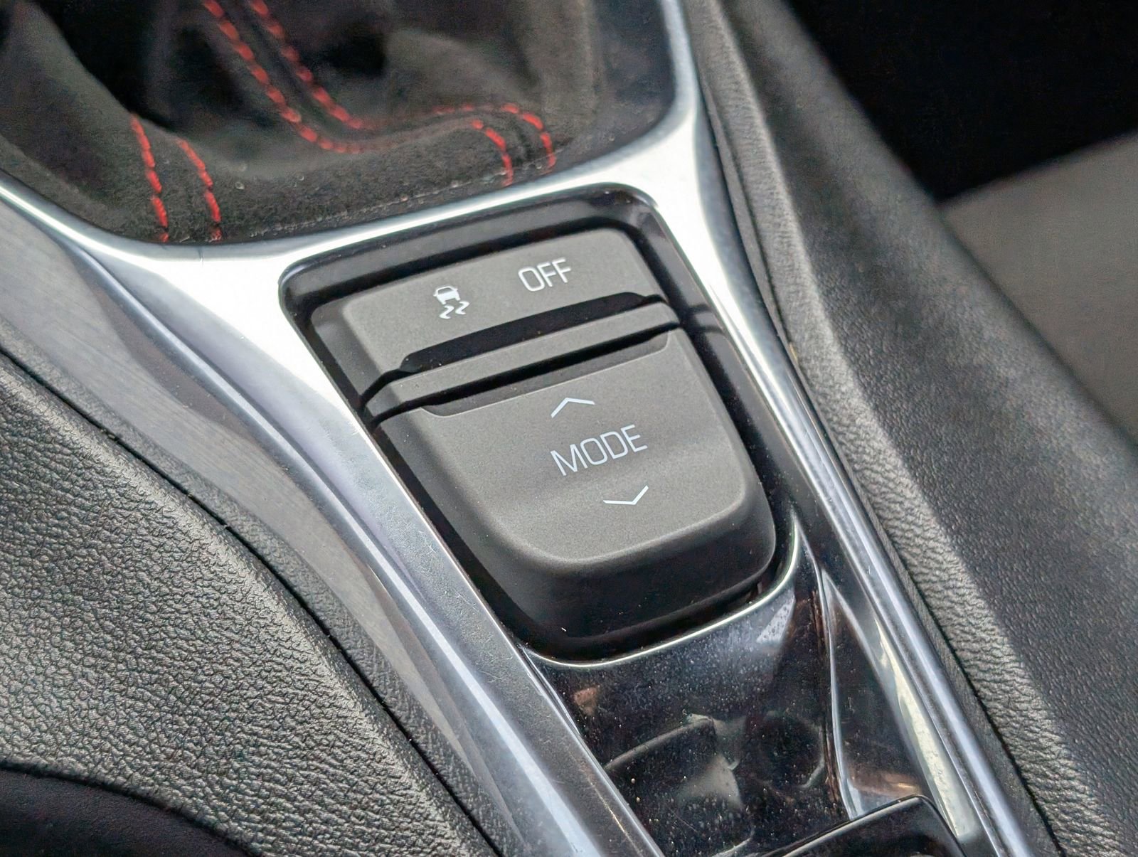 Used 2021 Chevrolet Camaro ZL1 RWD image 27