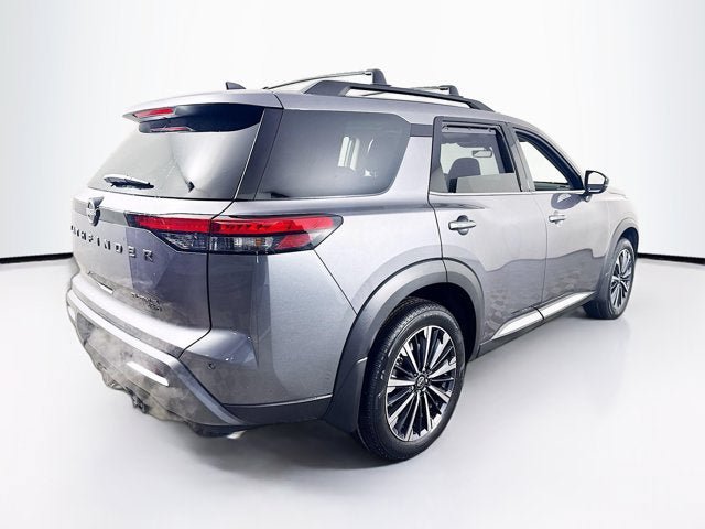 New 2026 Nissan Pathfinder Platinum w/ Cargo Package AWD/4WD image 5