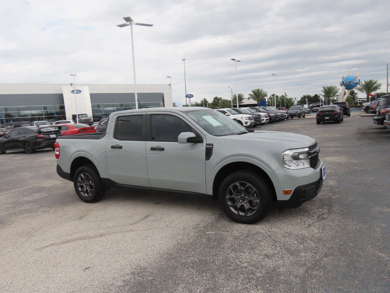 Certified 2022 Ford Maverick XLT w/ XLT Luxury Package FWD image 6