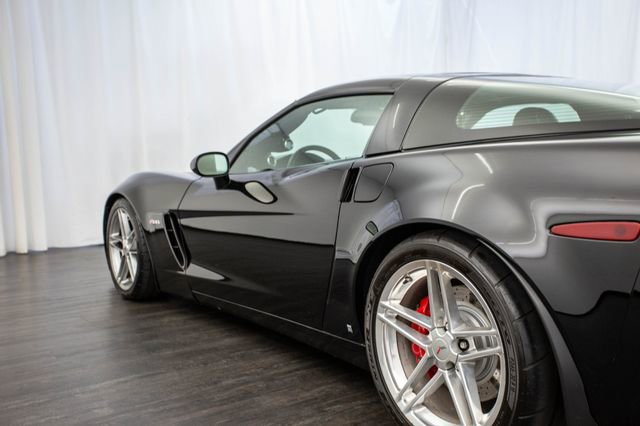Used 2006 Chevrolet Corvette Z06 w/ Preferred Equipment Group image 26