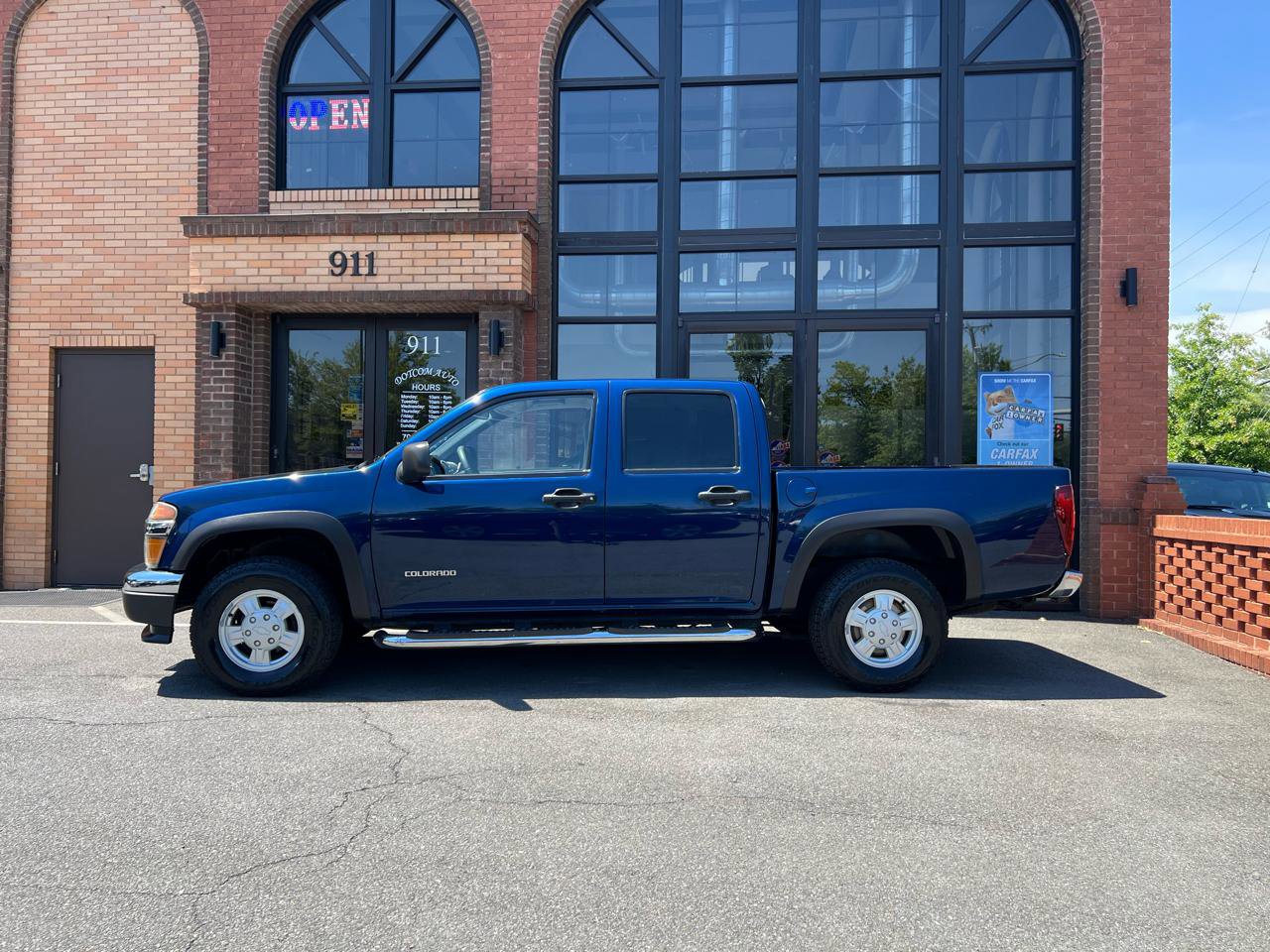 Used 2004 Chevrolet Colorado LS AWD/4WD image 4