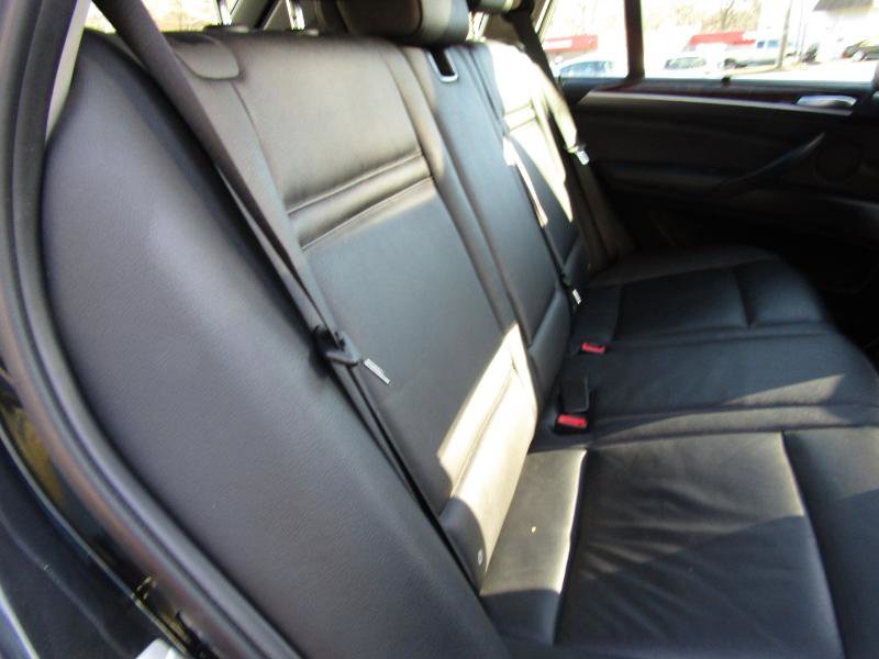 Used 2011 BMW X5 xDrive35i image 26