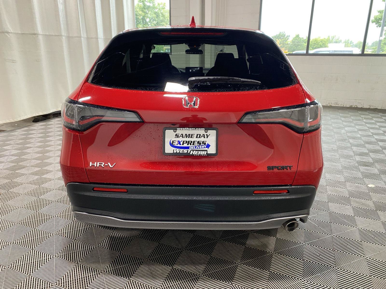 Used 2025 Honda HR-V Sport image 6