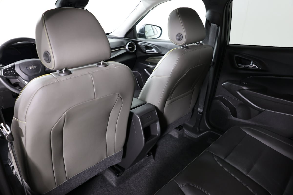 Used 2024 Chevrolet Trax ACTIV FWD image 48