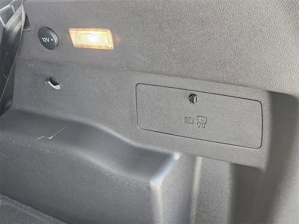 Used 2019 Ford Escape SE image 27