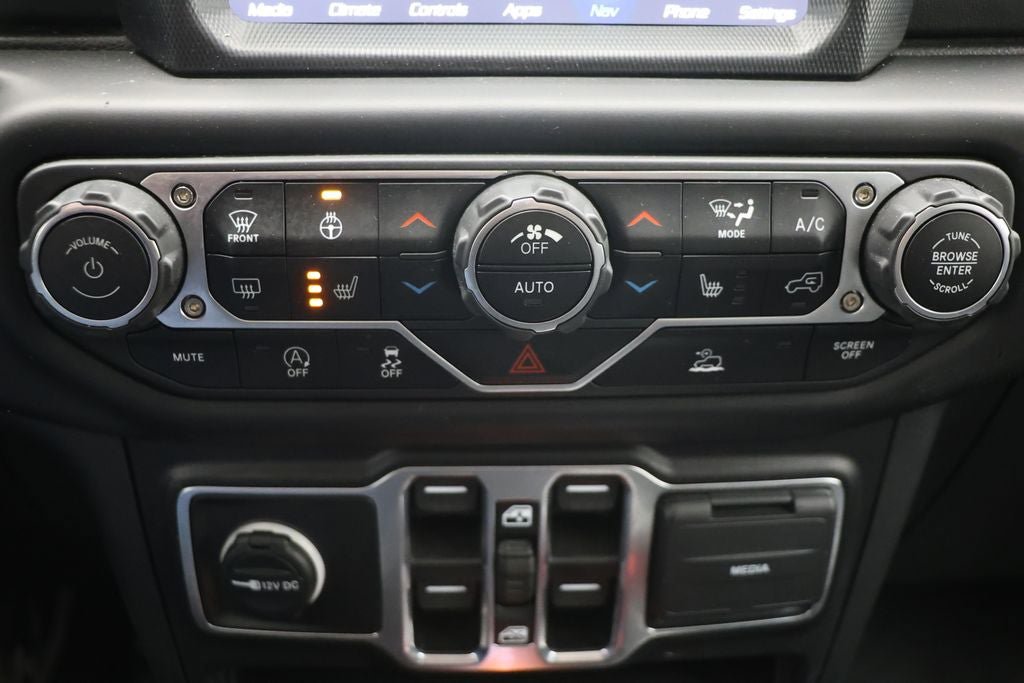 Used 2023 Jeep Wrangler Sahara w/ Cold Weather Group image 23