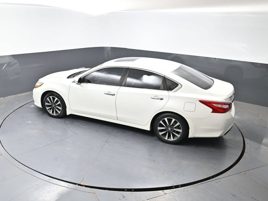 Used 2016 Nissan Altima 2.5 SL w/ 2.5 Technology Package FWD image 46