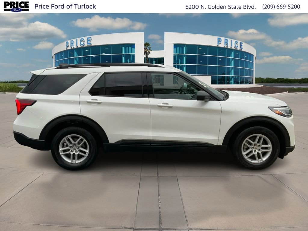 Used 2026 Ford Explorer Active w/ Active Comfort Package image 4
