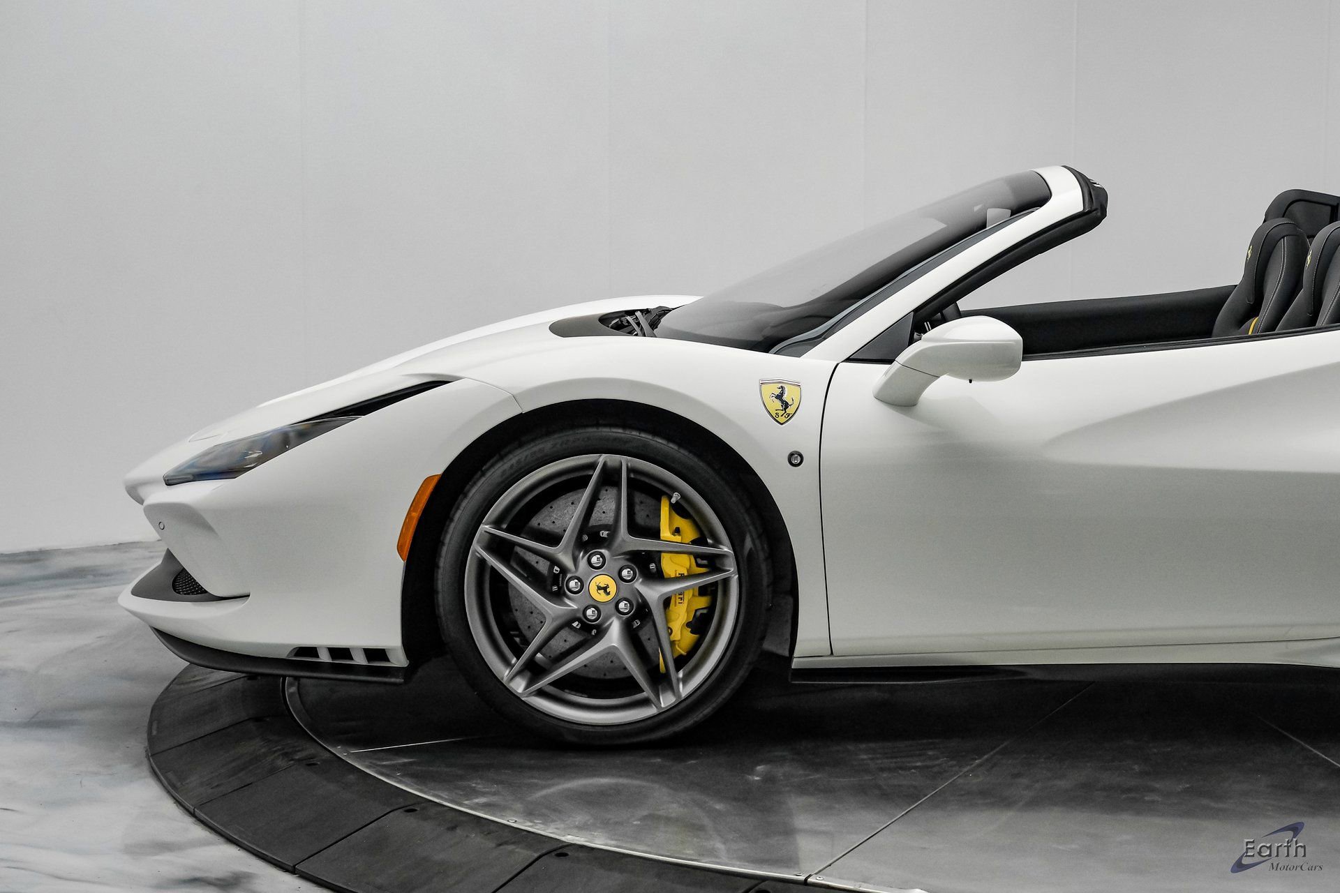 Used 2022 Ferrari F8 Tributo image 13