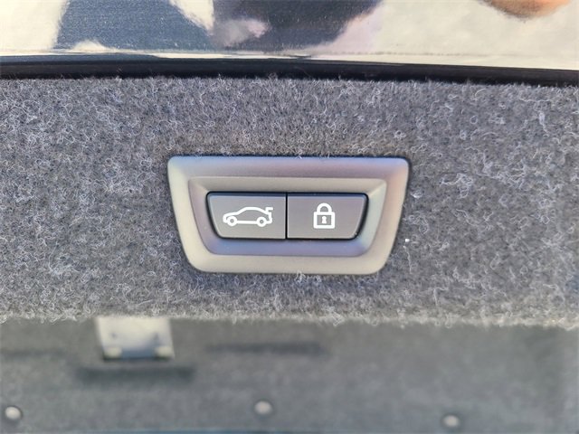 Used 2022 BMW M5 w/ Executive Package image 9