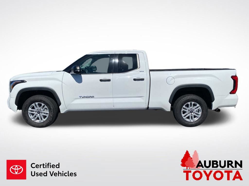 Used 2022 Toyota Tundra SR5 w/ SR5 Convenience Package AWD/4WD image 5