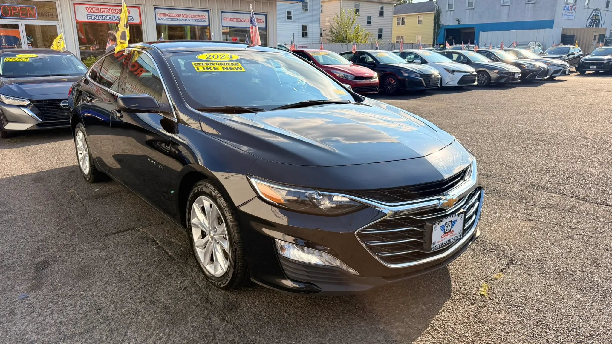 Used 2024 Chevrolet Malibu LT FWD image 2