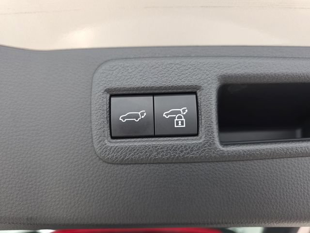 Certified 2024 Toyota Venza Limited AWD/4WD image 32