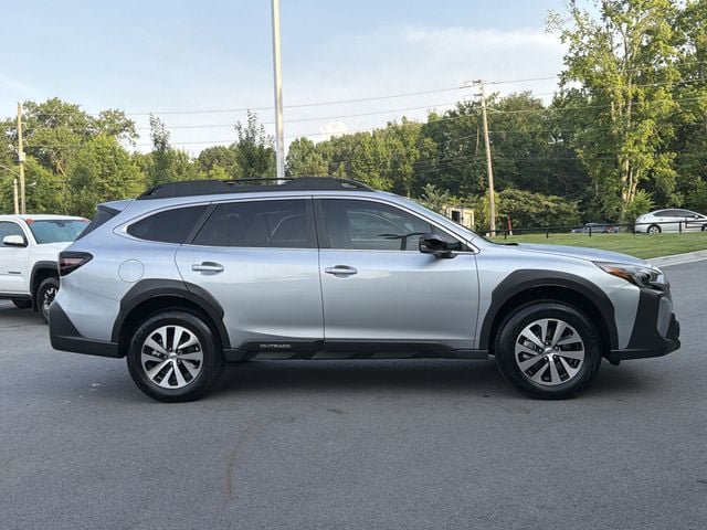 Certified 2025 Subaru Outback Premium AWD/4WD image 2