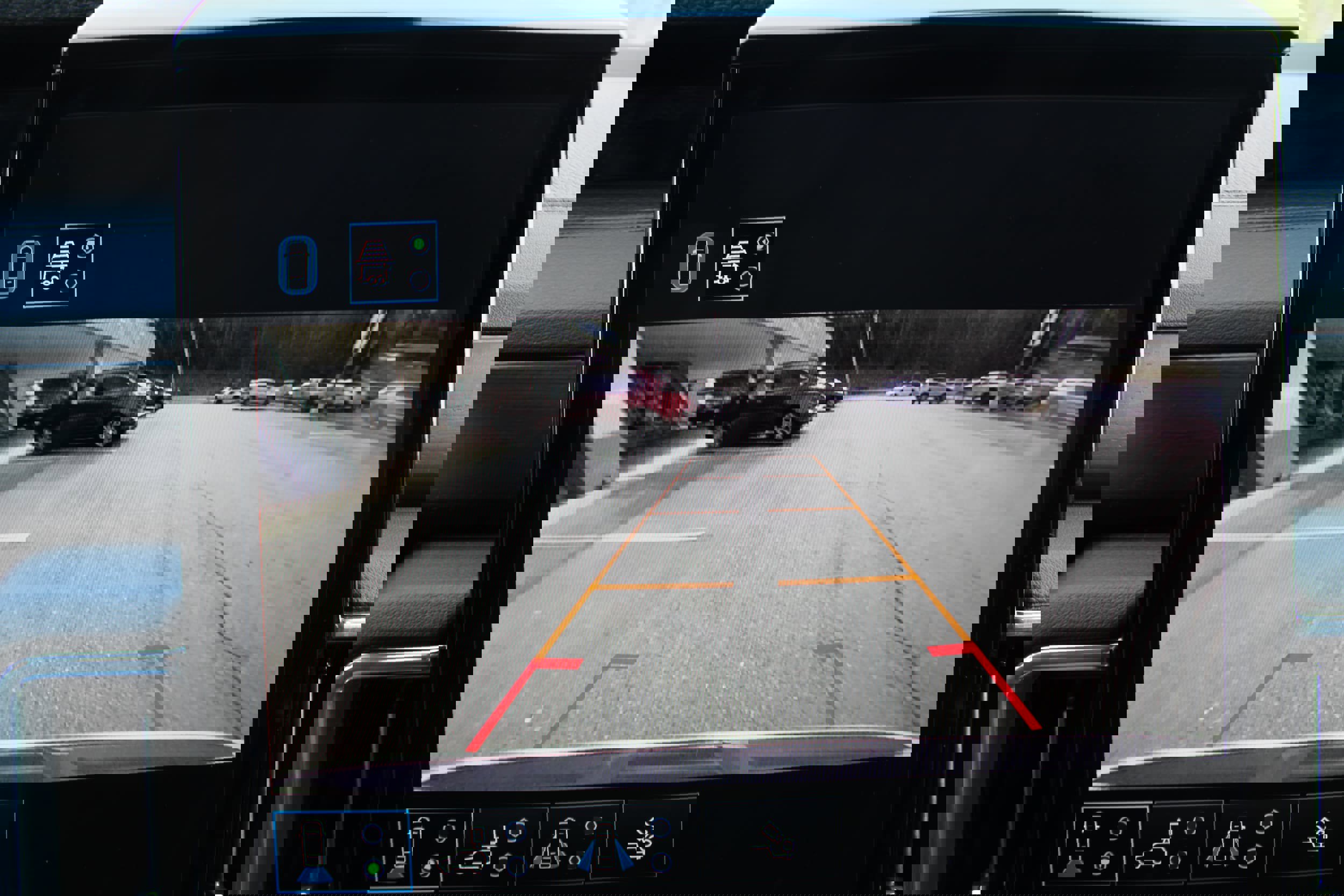 Used 2025 GMC Yukon Denali image 30