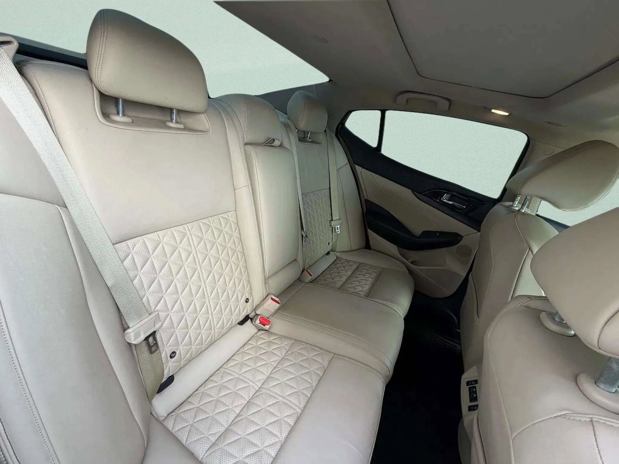 Used 2022 Nissan Maxima Platinum w/ Sport Mat Group image 13