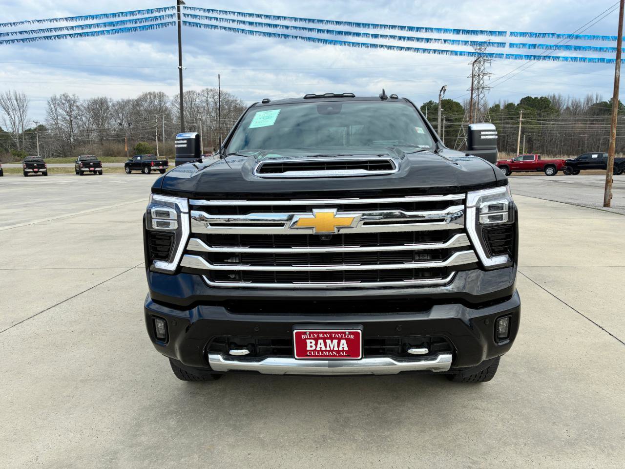 Used 2024 Chevrolet Silverado 2500 High Country w/ Technology Package image 3