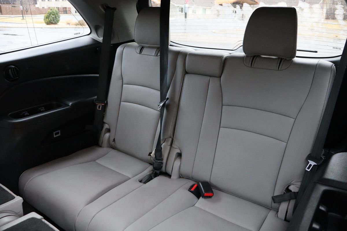 Used 2017 Honda Pilot Touring image 21