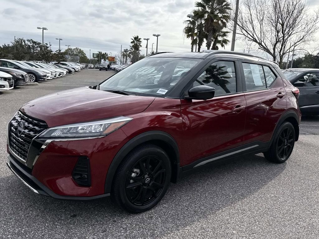 Used 2024 Nissan Kicks SR image 8