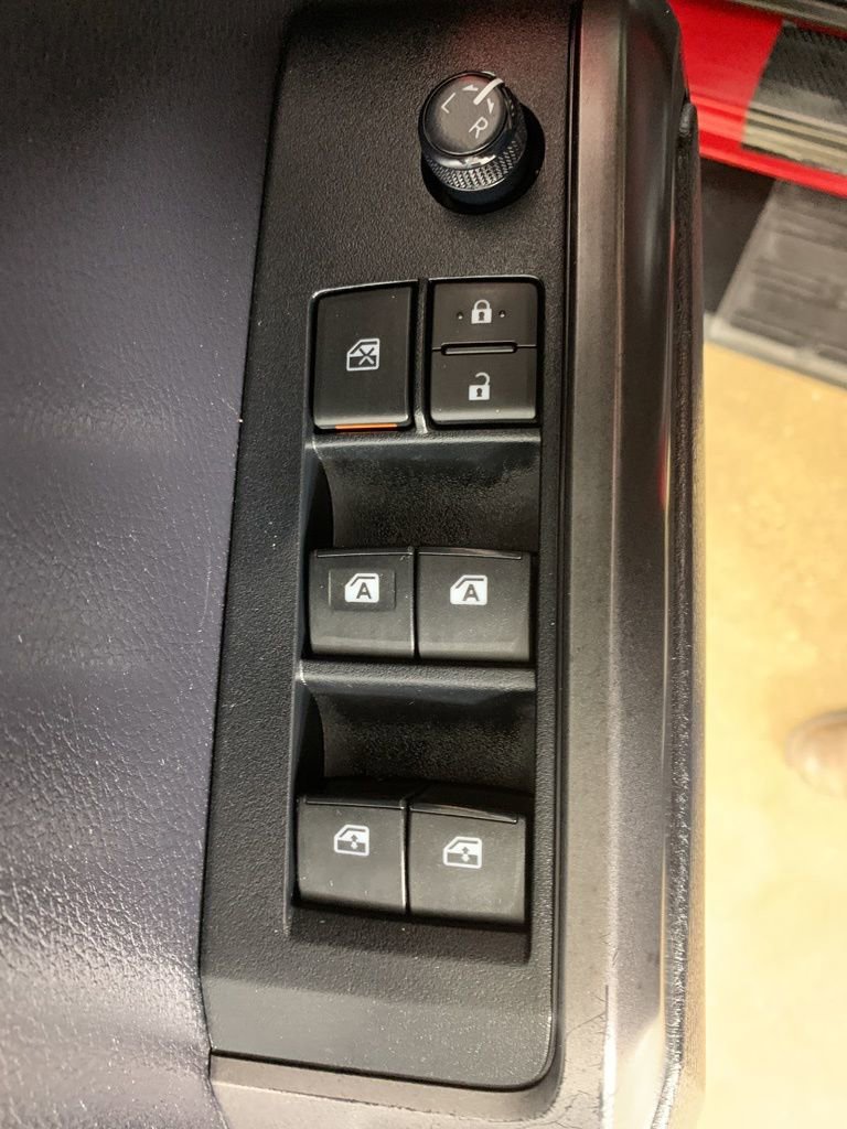 Used 2020 Toyota Tacoma TRD Sport image 17