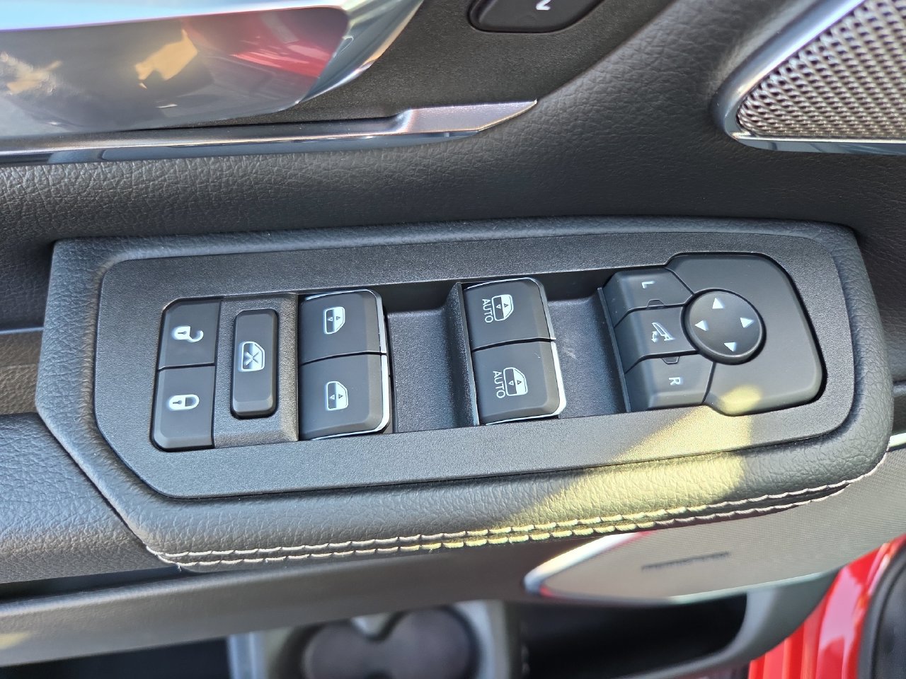 New 2026 RAM 1500 Laramie w/ Night Edition AWD/4WD image 4