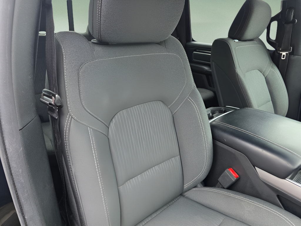 Used 2019 RAM 1500 Big Horn AWD/4WD image 36